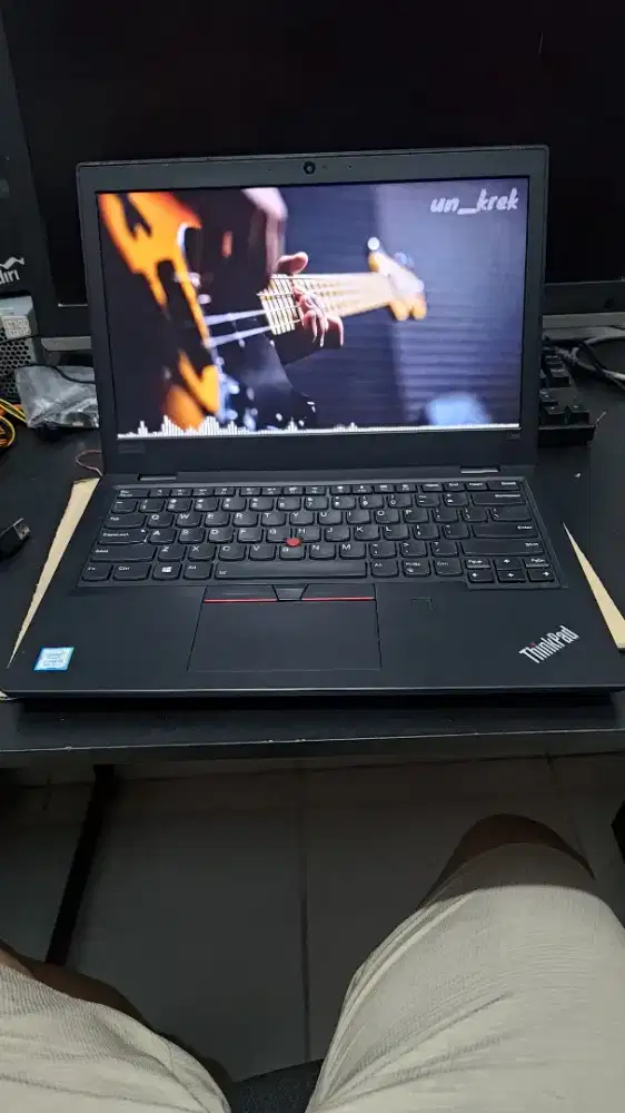 Lenovo Thinkpad l390 i5 gen8 8gb ddr4 SSD 512 touchscreen HDMI type c