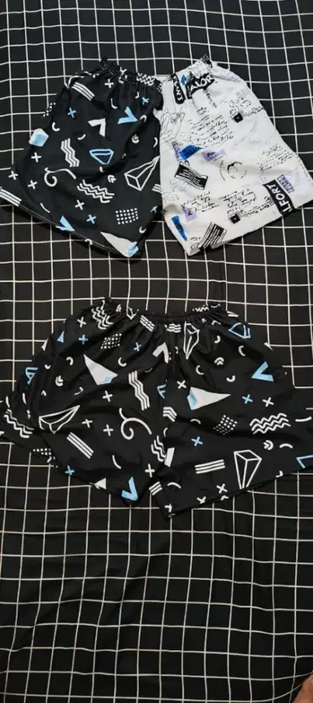 Jual boxer motif kekinian bisa buat pria wanita