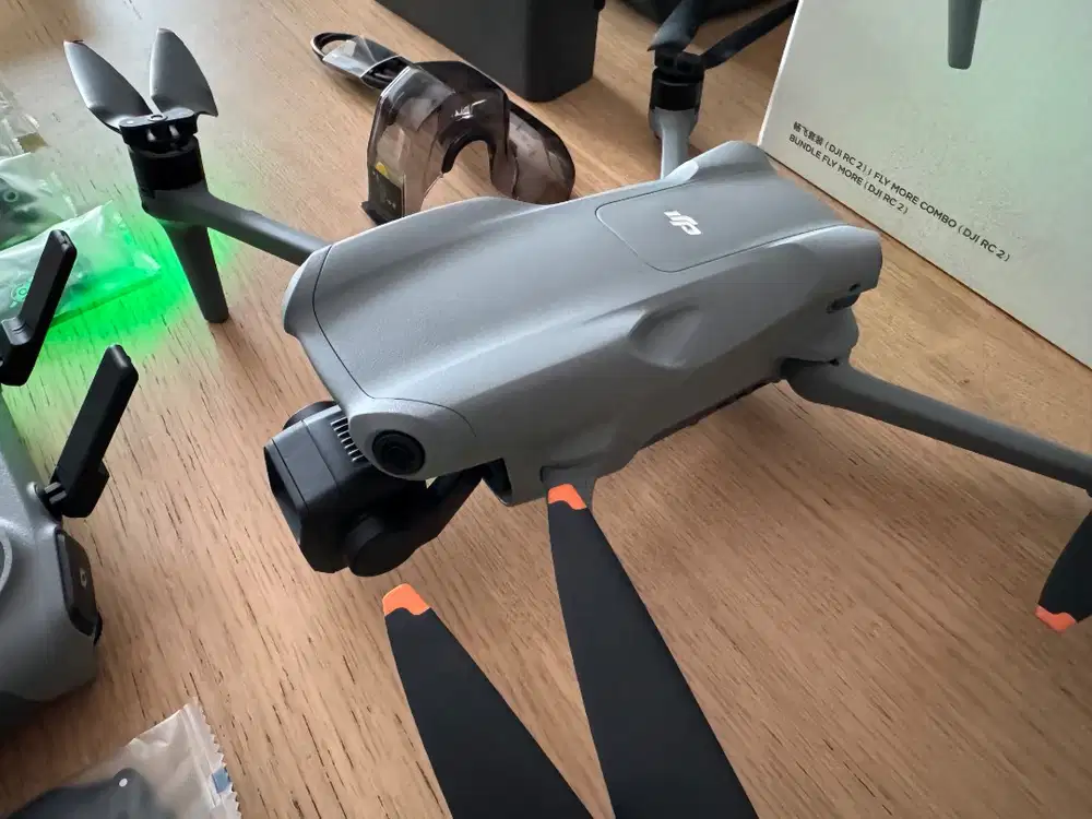 DJI Air 3 | Fly More Combo | Remote RC-2 | Like New