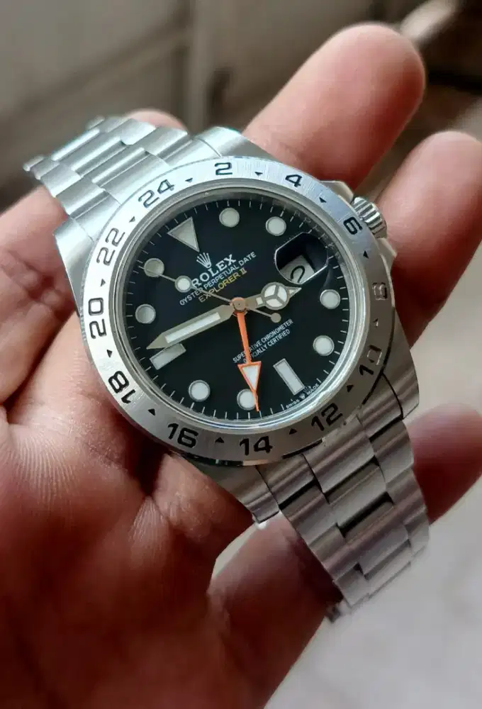Jam tangan Rolex