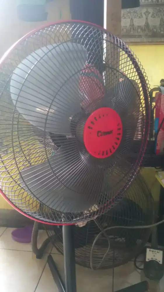 Kipas angin cosmos 16in