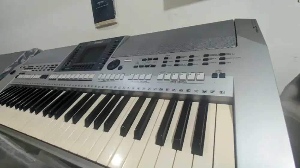 Yamaha PSR S700 - Mulus Like New, Jarang Pakai!