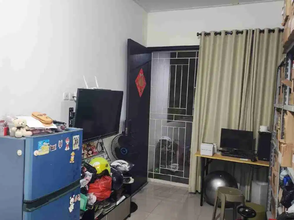dijual murah dan masih nego rumah 3 lantai siap huni bebas banjir di casa jardin daan mogot