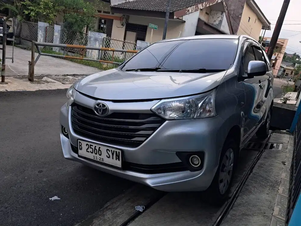 Grand avanza 3 baris at 2018
