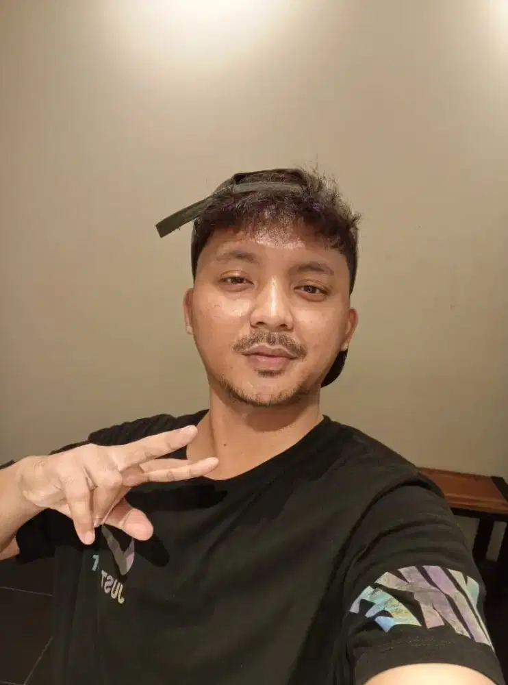 MENCARI PEKERJAAN BARISTA/HEAD BAR