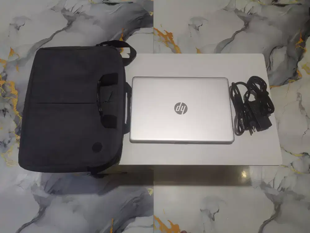 HP 14s Intel Celeron - RAM 4GB - SSD 128GB Baru Siap Pakai