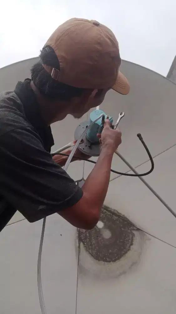 Agen Pasang Parabola Venus Tangerang Selatan