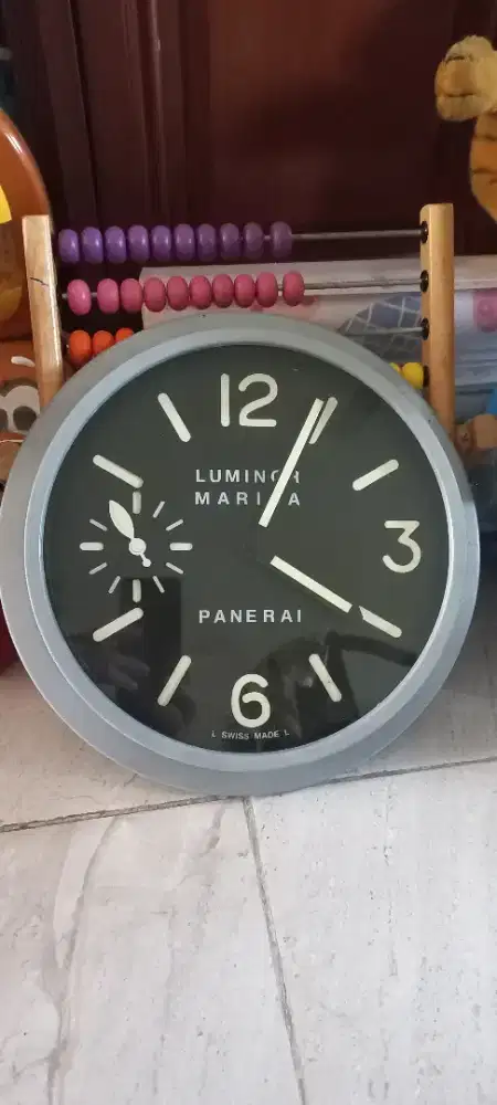 Jam Dinding Panerai Luminor Marina
