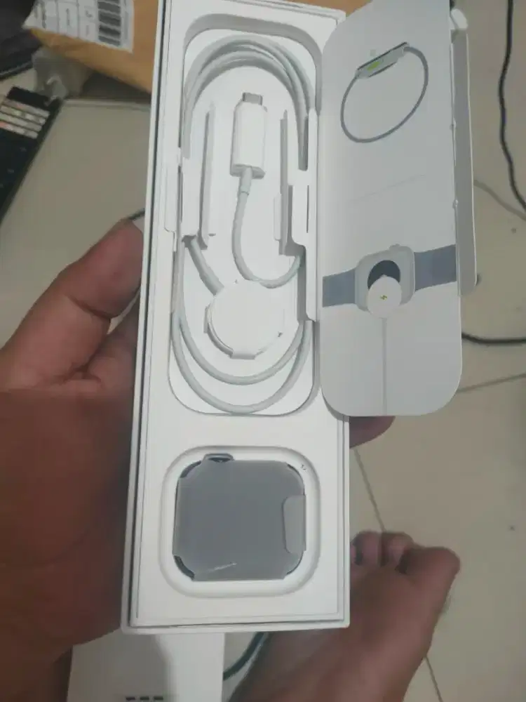 Dijual Apple watch SE gen 2 44mm