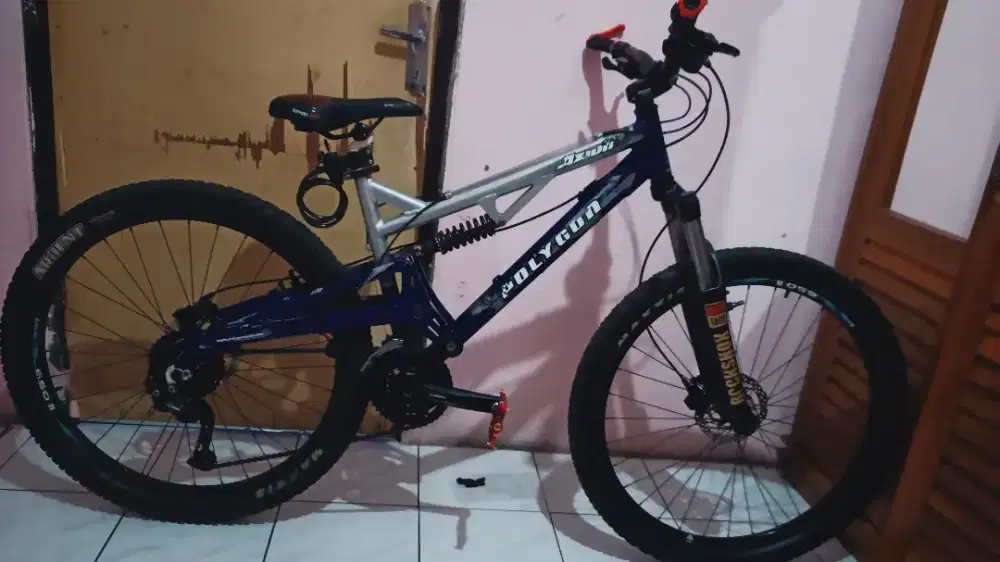 Dijual sepeda Polygon axion