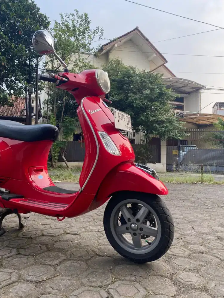 PIAGGIO Vespa LX 150 Matic
