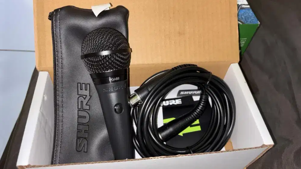 Shure PGA58 XLR Cardiroid dynamic vocal microphone