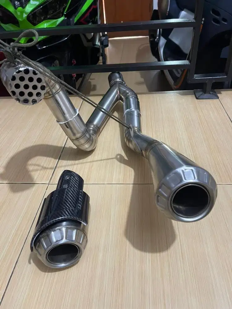 Kenalpot doble 2 cabang zx25r merek WRC