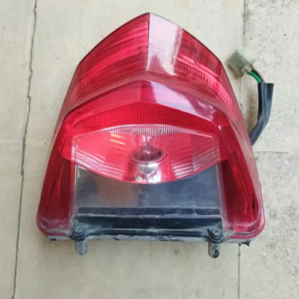 Lampu Belakang HONDA CB 150R OLD