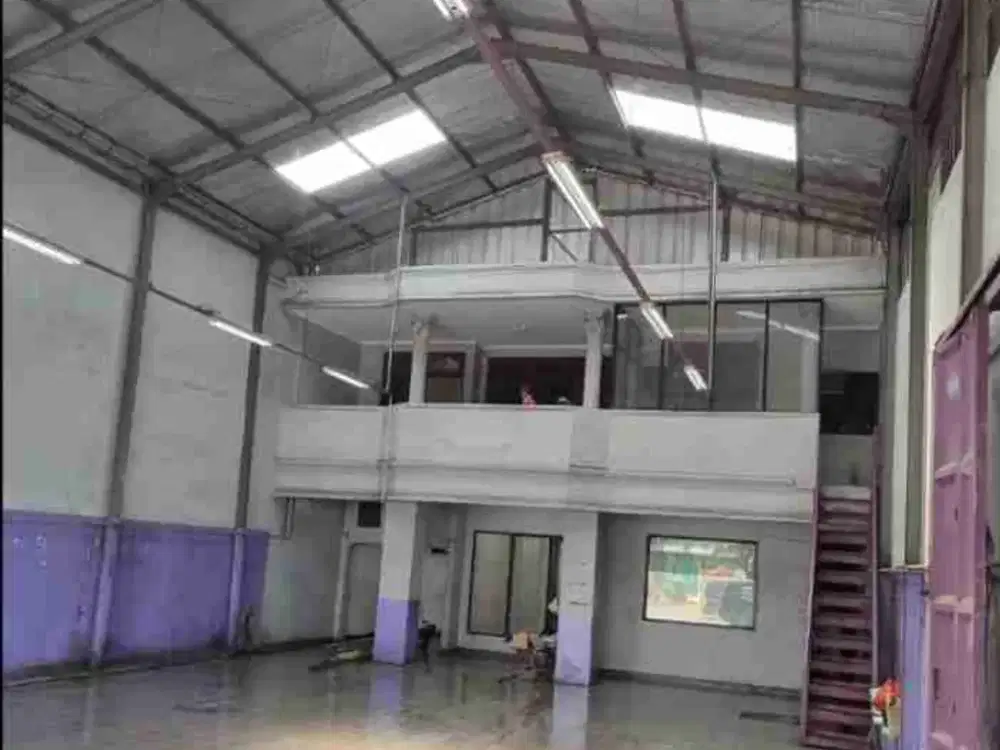 Dijual Gudang 2½ Lantai di Pinggir Jalan Raya Sultan Agung Kranji Kota Bekasi