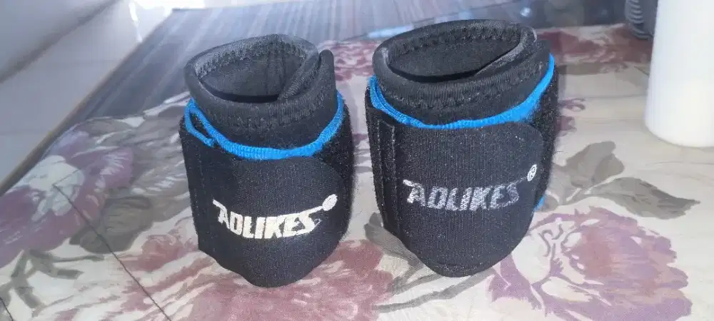 wristband aolikes