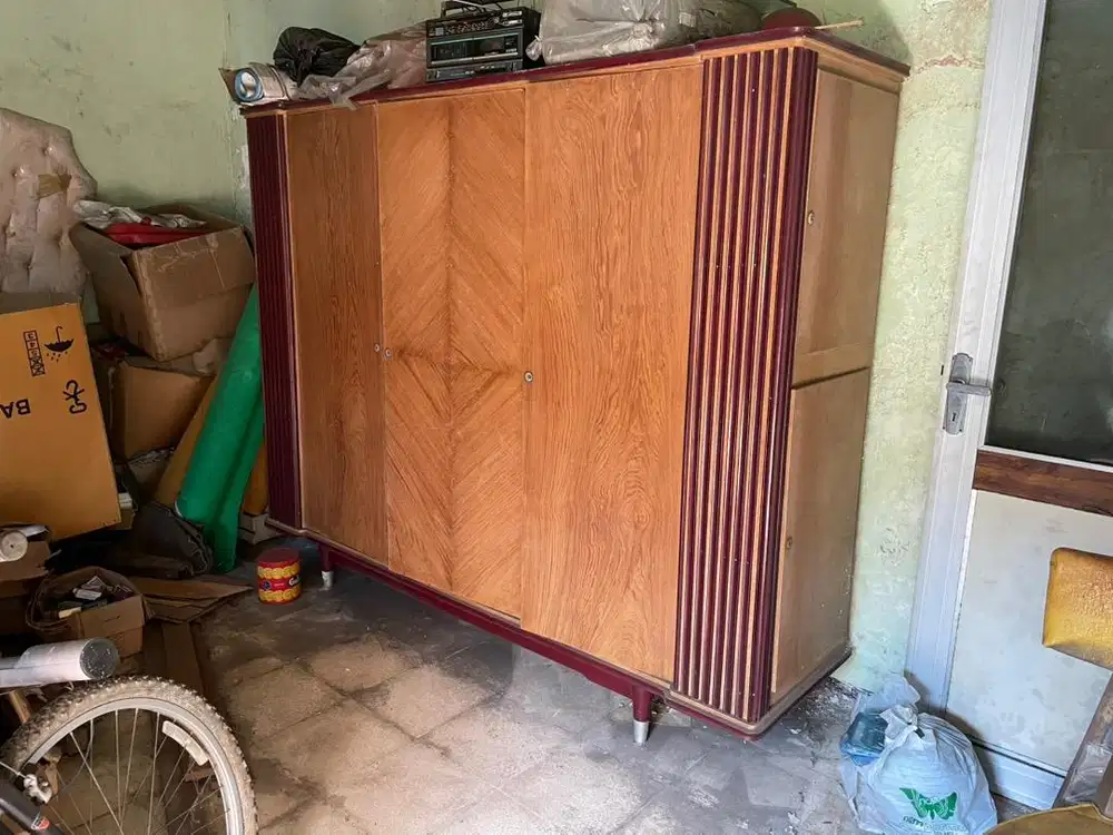 Lemari vintage thn 1950