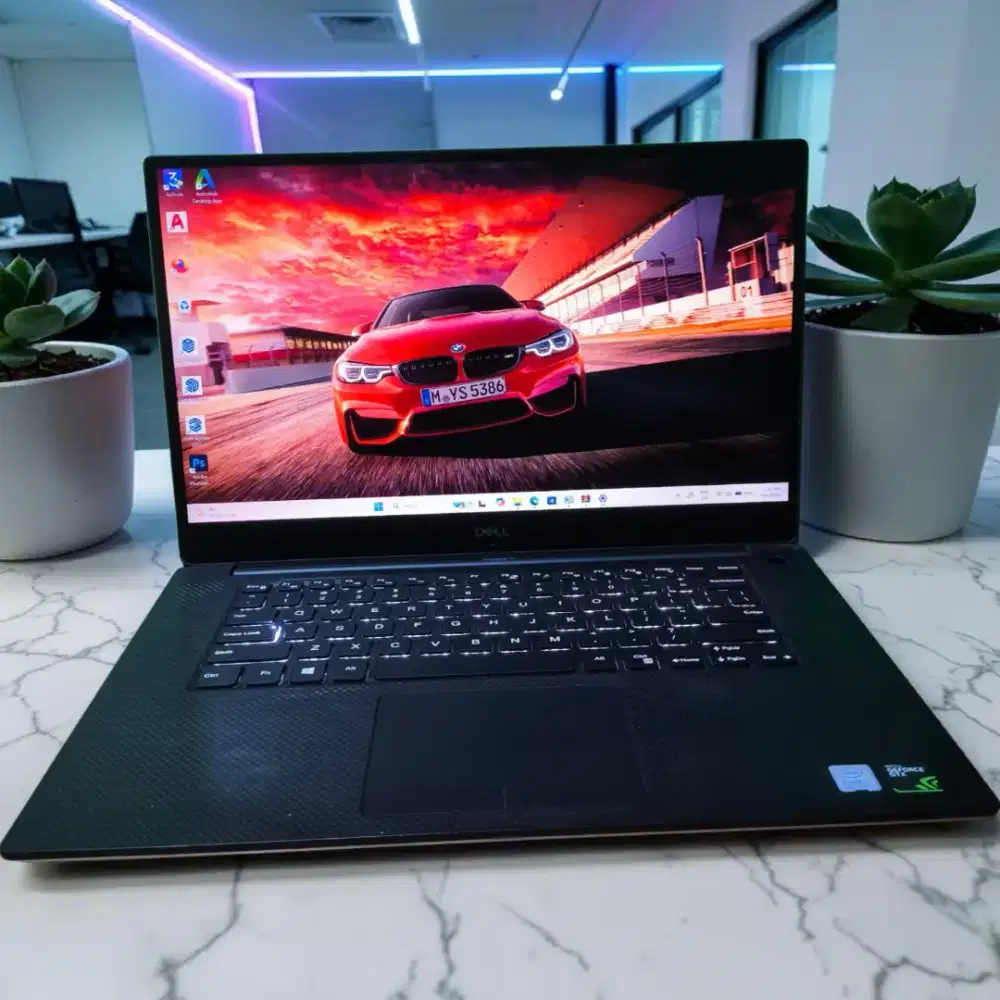 Laptop DELL XPS TOUCHSCREEN NVIDIA GTX 1050Ti Core i7 SSD 512Gb SLIM