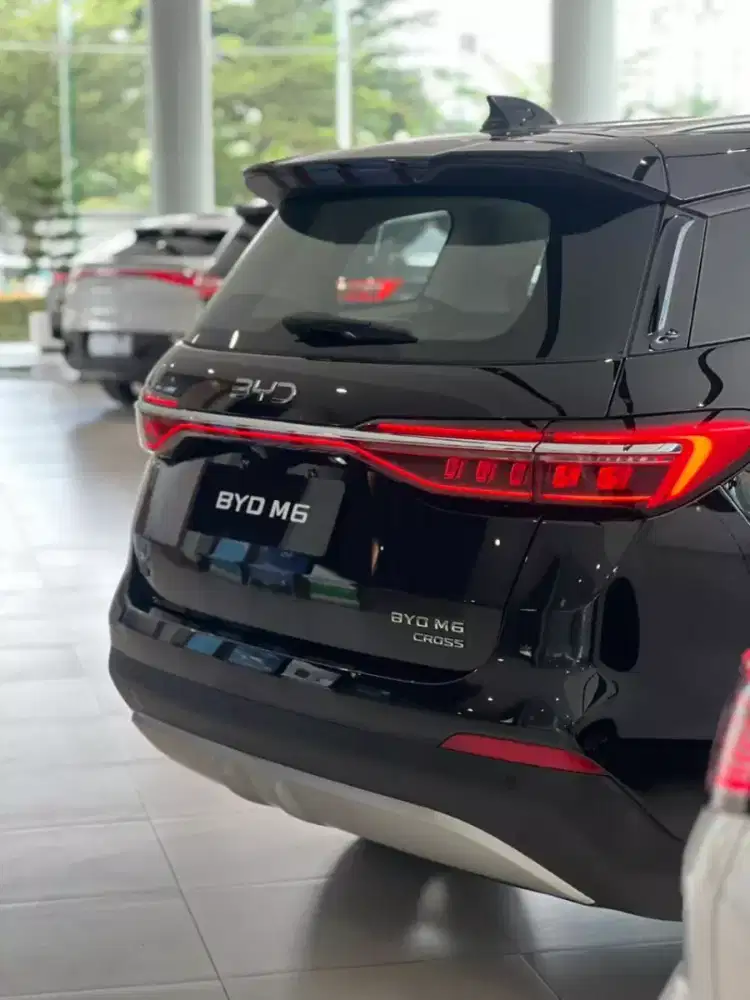 BYD M6 DM 2026 new gress