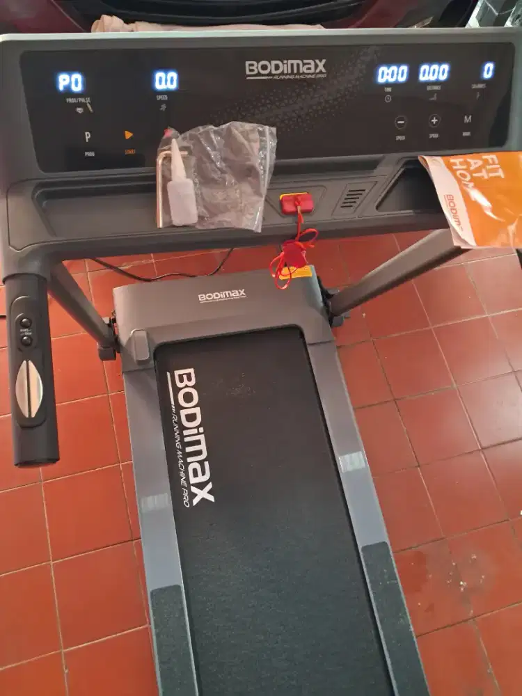 Treadmill Bodimax running machine pro