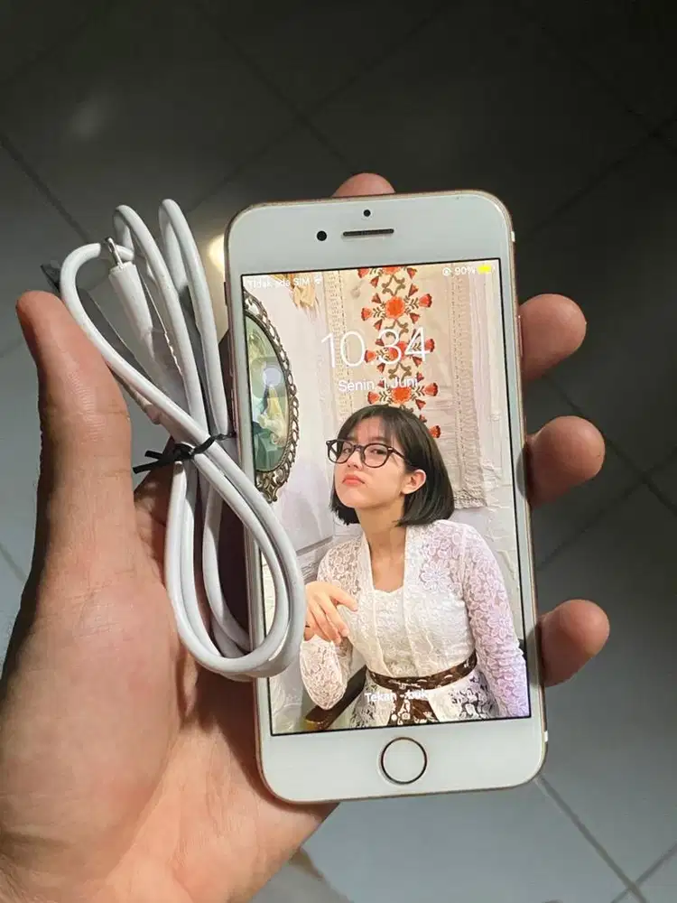 iphone 7 32gb .