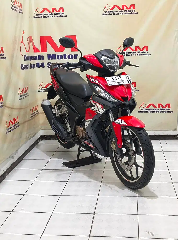 Supra GTR 150 Tahun 2018 warna merah