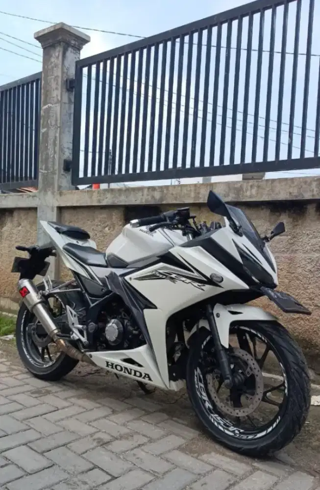 CBR glowing 150cc