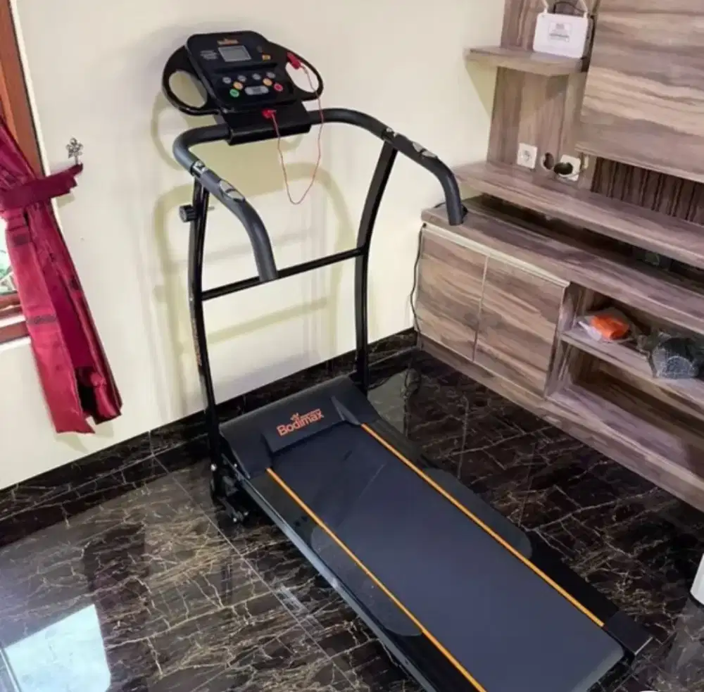 Treadmill running machine