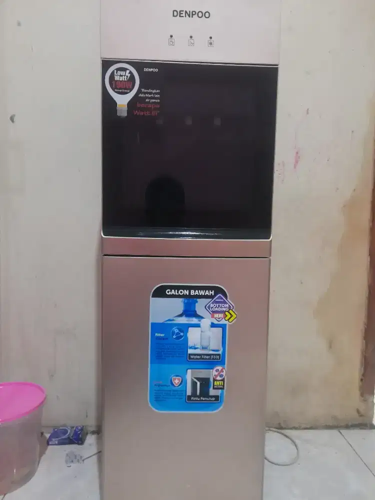 Dispenser galon bawah Denpoo bekas