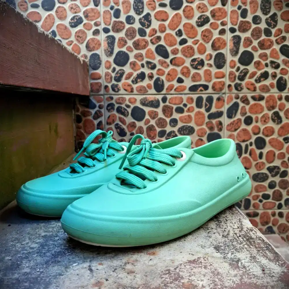 MELISSA Sneakers Free Hug Ad Size 38 Hijau Mint ORIGINAL