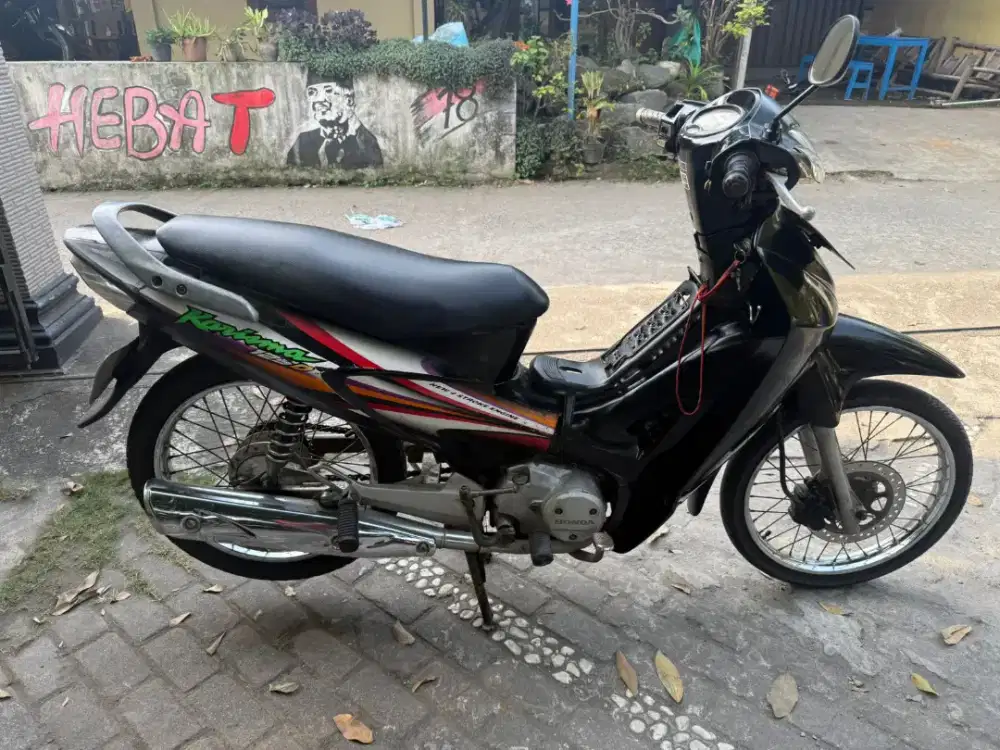 karisma kharisma THN 2003 plat AB Bantul