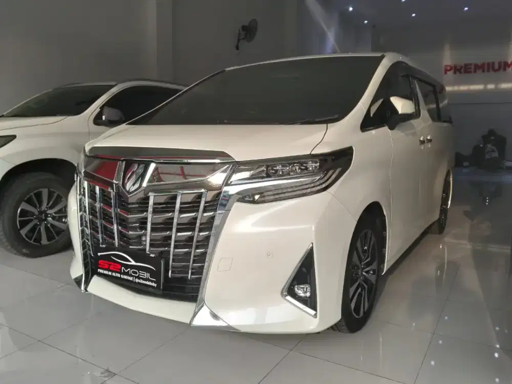 TOYOTA ALPARD 2017 3.5 Q EXCECUTIF LOUNGE