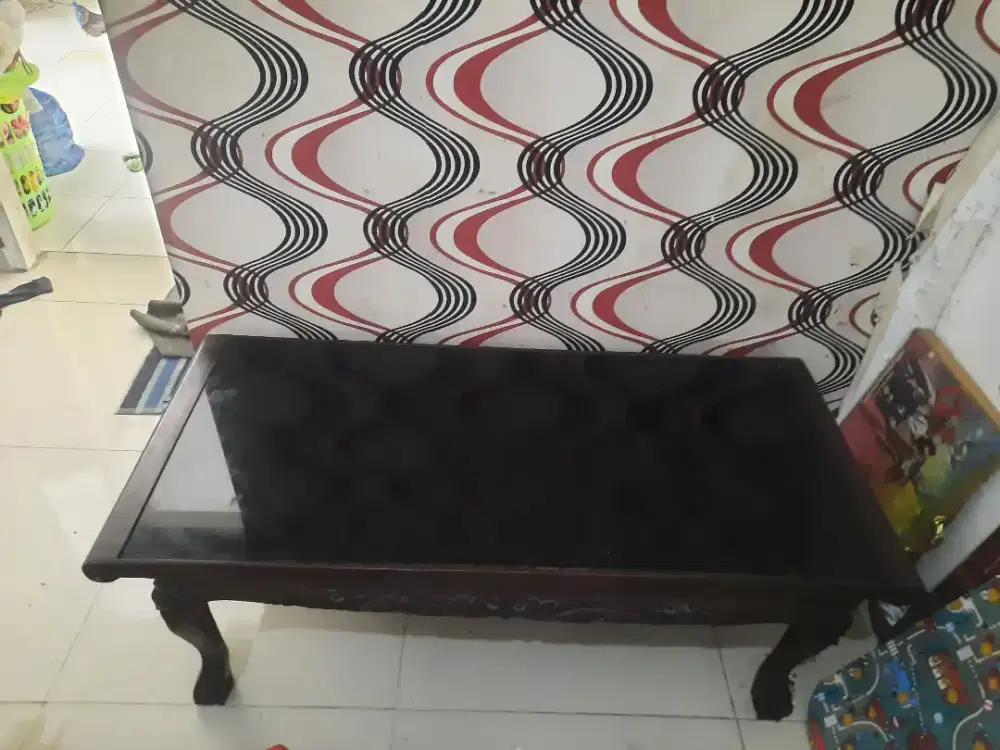Meja tamu ketapang