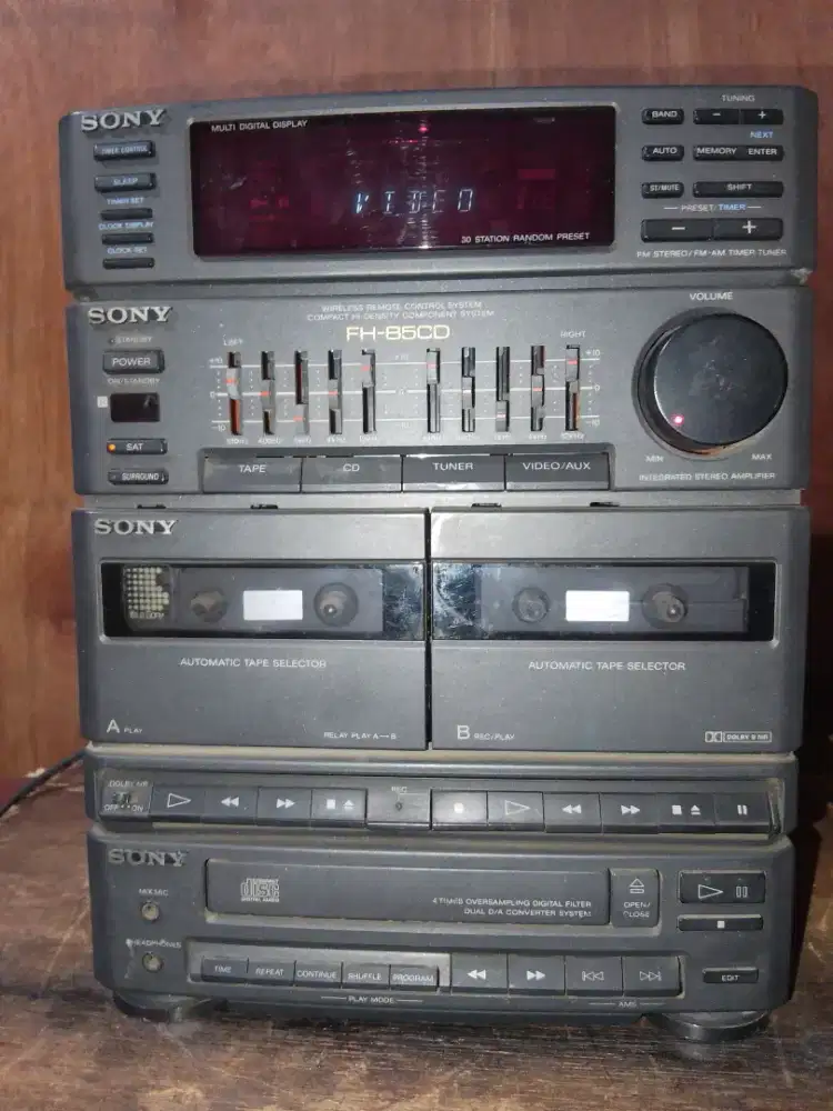 Sony Amplifier FH-B5CD, build up Japan, hanya fungsi Aux saja