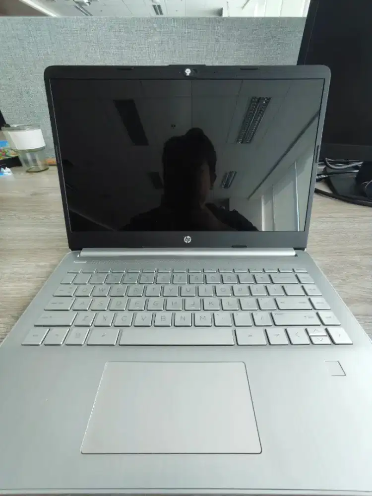 Laptop HP 14s AMD Ryzen 7 5825U 32GB 512GB SSD WIN OS + OHS