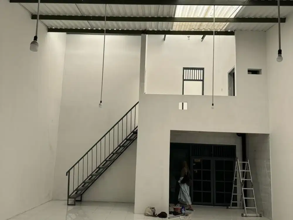 Disewakan Ruko di jalan Raya Jatiwaringin, Bekasi