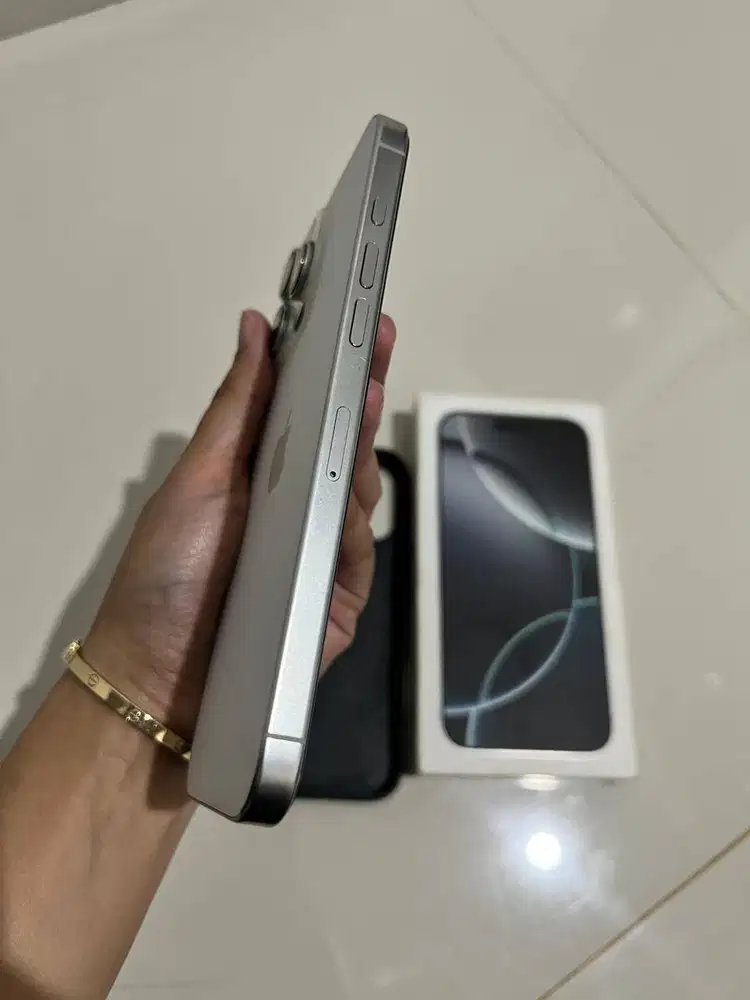 Iphone 16 Pro Max White Intern ZP/A Aman