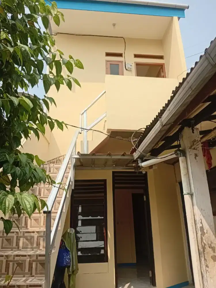 Komtrakan/ Indekos Bu Hambur