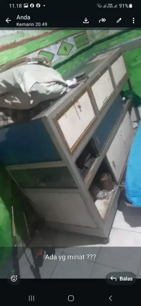 Etalase Bekas Counter