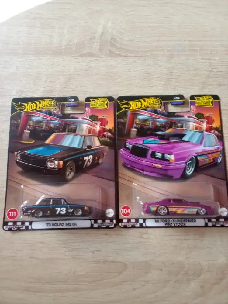 Hot Wheels Premium Boulevard