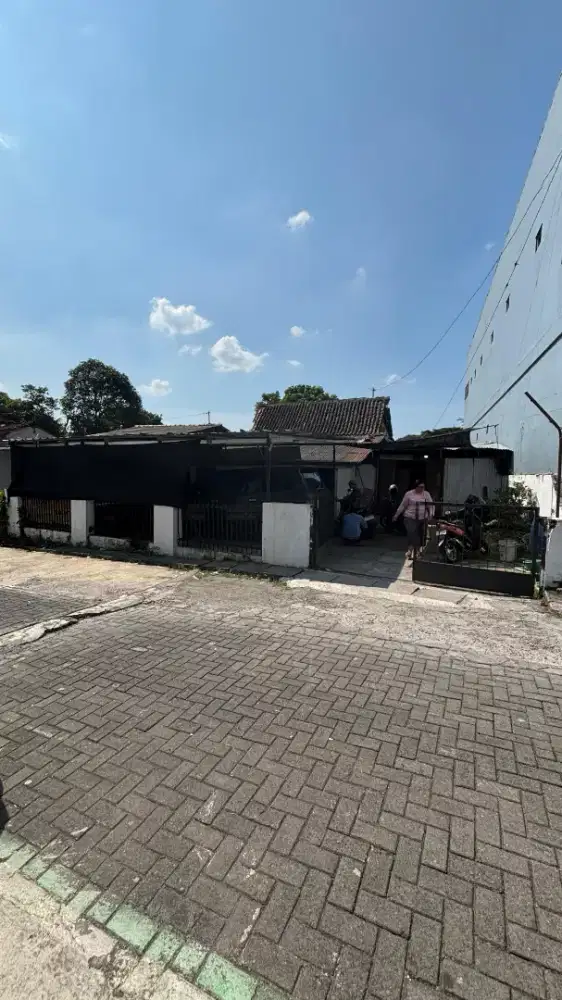 TANAH STRATEGIS DEKAT JALAN RAYA NGESREP BANYUMANIK