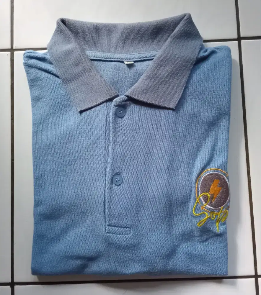 Kaos Lengan Pendek Preloved