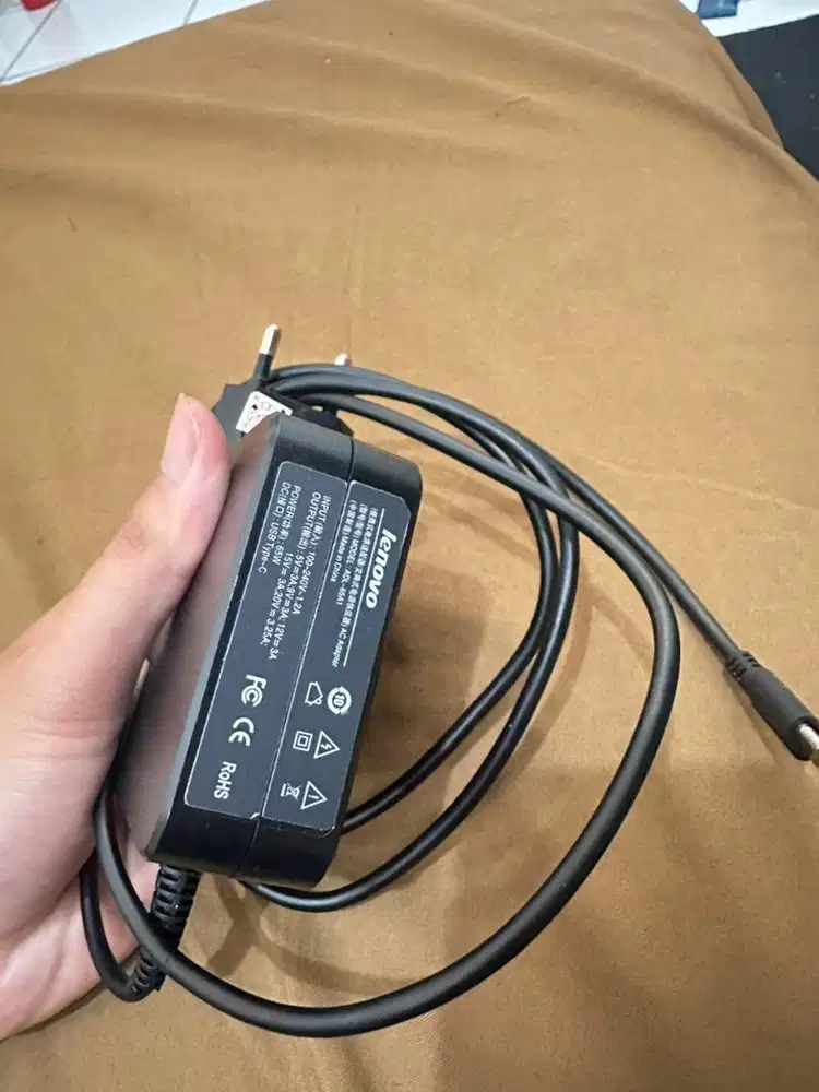 Charger Lenovo Type C