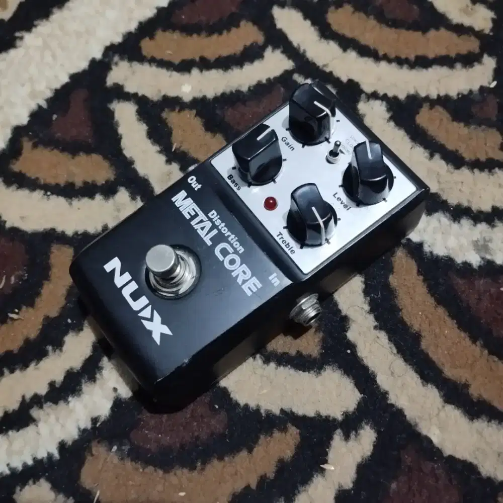 FX stombox NUX metal core Distortion