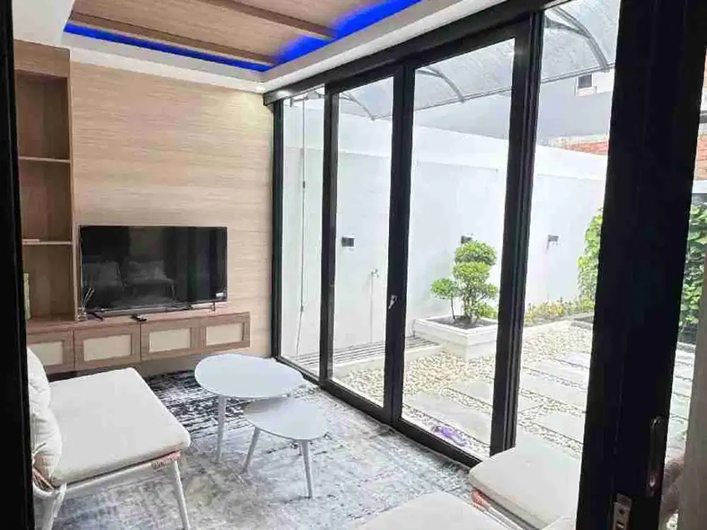DIJUAL RUMAH BESAR DAN MEWAH FULLFURNISH LOKASI TENGAH KOTA DALAM PERUMAHAN BALIKPAPAN BARU  AMAN NYAMAN HARGA NEGO