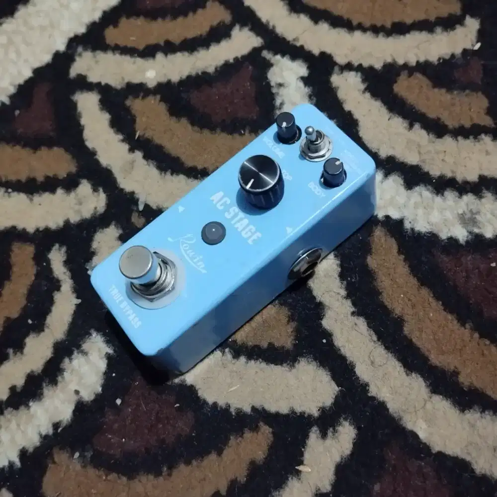 FX stombox Rowin AC stage