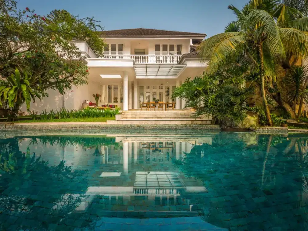 DIJUAL RUMAH LUX JAGAKARSA JAKARTA SELATAN