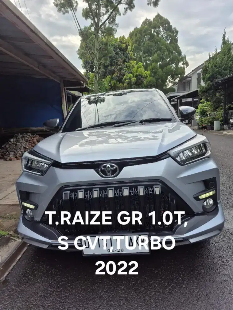 Toyota Raize GR 1.0T,at,two tone,2022,hitam-silver
