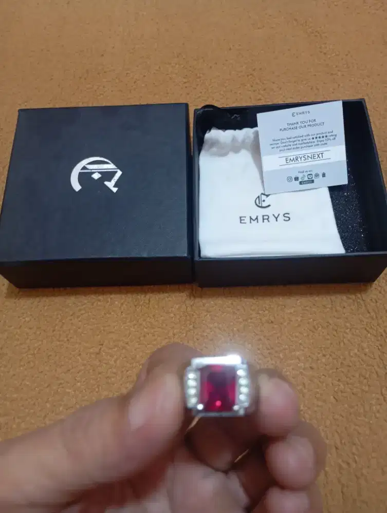 Cincin fashion mirah