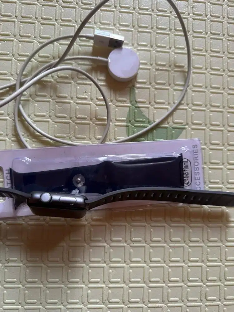 Apple Watch series 3 size 42